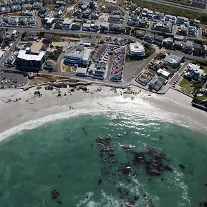 Small Bay 3*, Bloubergstrand South Africa